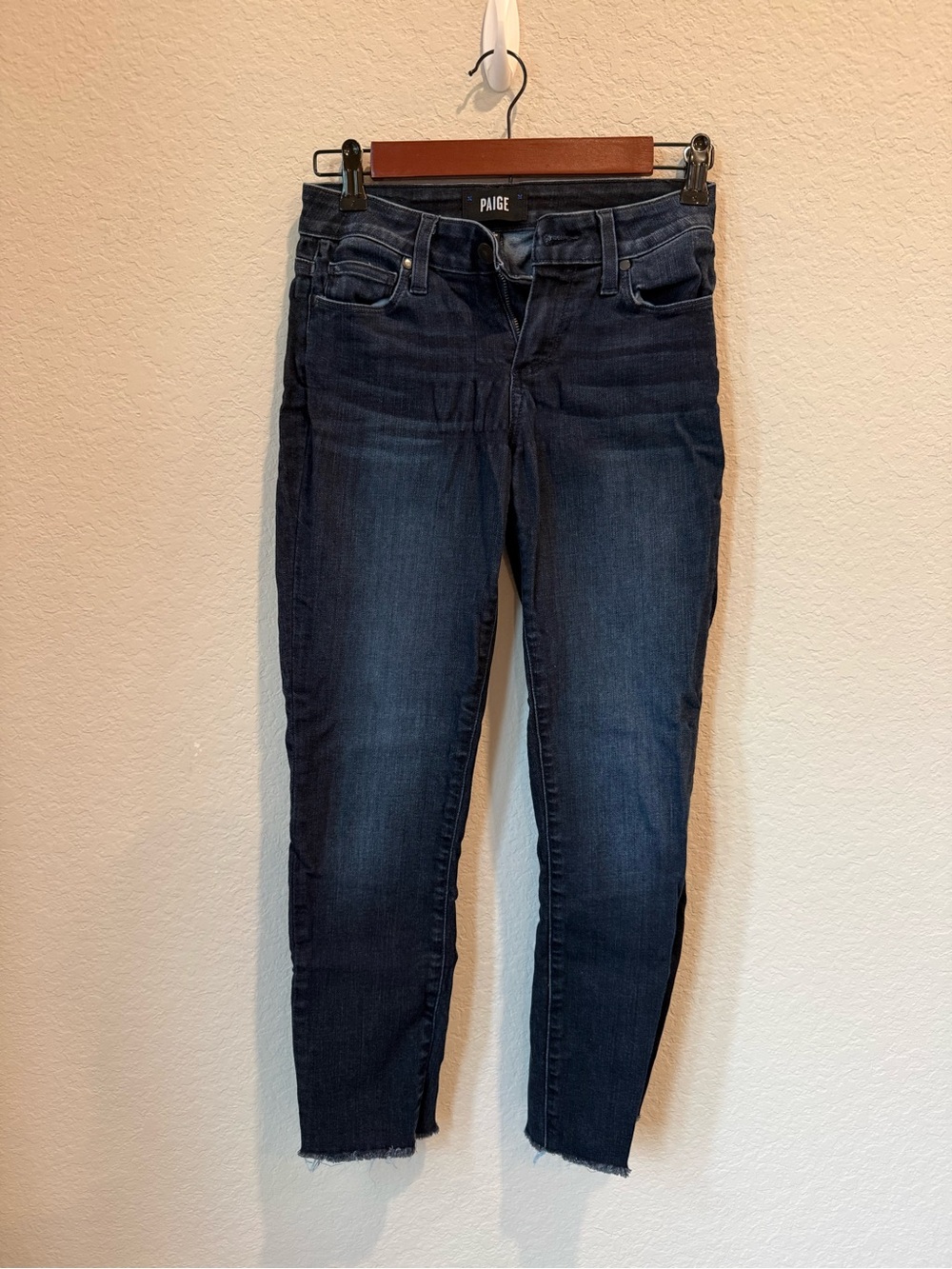 PAIGE Skyline Skinny Crop in Luella size 24 NEW